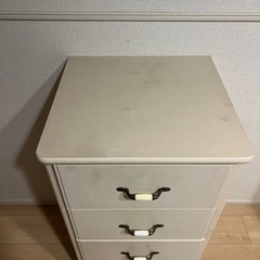 収納棚　4段の画像