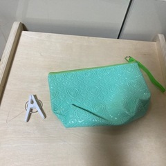 ポーチ３つの画像