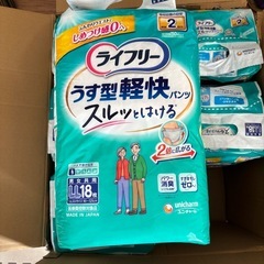 うす型軽快パンツ LLサイズ 18枚入 ×6袋 紙パンツの画像