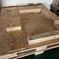 大型 パレット 木製の画像