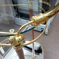 ヨーロピアン キッチンワゴン ガラス天板 キャスター スペイン製 サイドテーブル キッチン収納 アンティーク風 ゴールド 西岡店 の画像