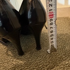 エナメルハイヒール　
の画像