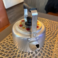 レトロヤカンの画像