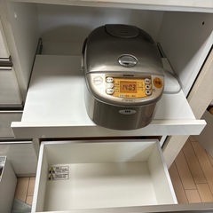 ニトリ　食器棚　の画像