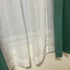 腰掛け窓　カーテン　レース付きの画像