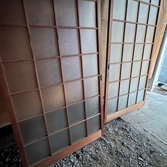 ガラス付き引き違い戸
の画像