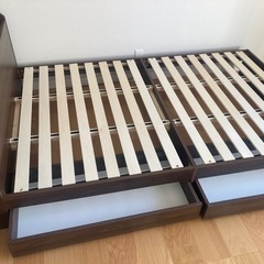 セミダブルベッドフレームの画像