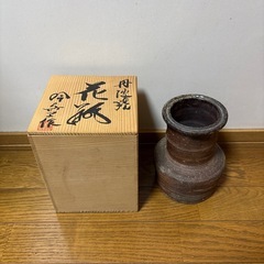 花瓶　壺　骨董品　古陶器　の画像