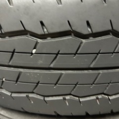 ハイエース純正ホイールタイヤ付きの画像