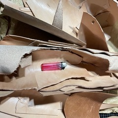 2kg超◆牛本革ハギレ沢山　栃木レザー、イタリアンレザーなどの画像