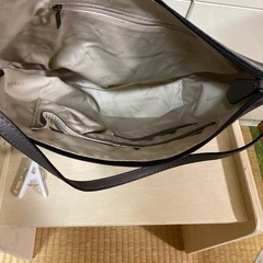 GUESSのバッグ（美品）の画像