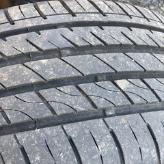 19インチ225/40R19  25年12週製　バリ溝の画像