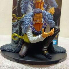 ワンピース　クロコダイルフィギュアの画像