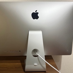 Apple iMac Retina 5K 27インチ 2019 Core i5 / 24GB / 500GB SSD / Radeon Pro 580X 8GBの画像