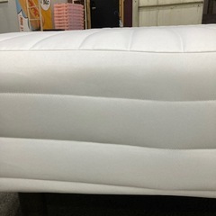 脚付きマットレスの画像