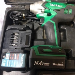  マキタ　makita　14.4V　充電式インパクトドライバ　M695D　中古の画像