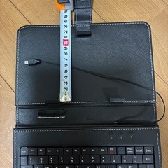 タブレットケース　キーボード付きの画像
