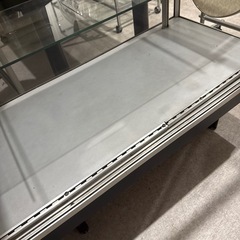 ガラスショーケース　ディスプレイの画像