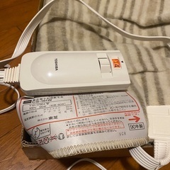 古いけど未使用の電気毛布　TOSHIBAの画像