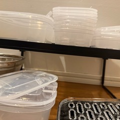 タッパ4種&ボウル&ザル&野菜カッター&おろし器&はかりの画像