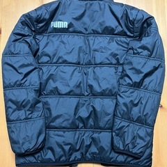 PUMA ブラックコートの画像