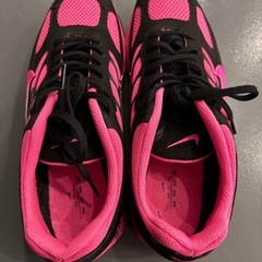 NIKE AIR GHOST RACER ピンク ブラック スニーカーPink Blast サイズ9.5  27.5cmの画像
