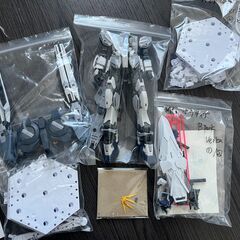 組み立て済み　ガンプラセット安く売りますの画像