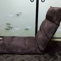 ロウヤの焦げ茶色の座椅子！ LOWYAの画像