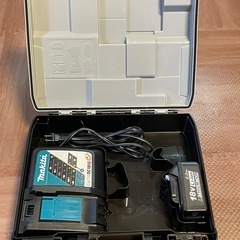 再投稿（美品）マキタ18V 6.0Ahバッテリー、DC18RC急速充電器　、新品箱付きの画像