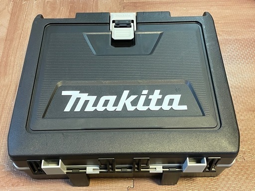再投稿（美品）マキタ18V 6.0Ahバッテリー、DC18RC急速充電器　、新品箱付き