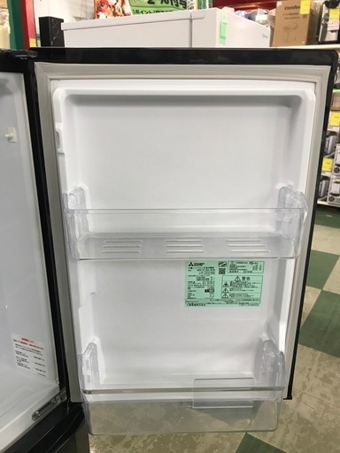 ジャングルジャングル貝塚店　三菱　冷蔵庫　ブラック　黒　右開き　3段ガラスシェルフ　2ドア　間冷式　ファン式　146L 中古　貝塚市　