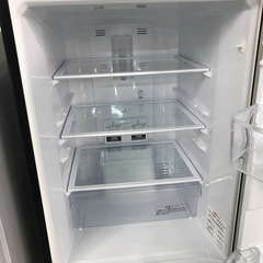 ジャングルジャングル貝塚店　三菱　冷蔵庫　ブラック　黒　右開き　3段ガラスシェルフ　2ドア　間冷式　ファン式　146L 中古　貝塚市　二色浜の画像