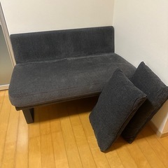 2人掛けソファ
の画像