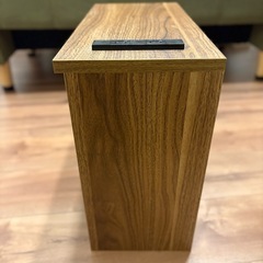 コンセント隠し収納ボックスの画像