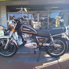 5608　ＧＮ１２５Ｈ　空冷４サイクル単気筒エンジン　ギヤポジションインジケーター　ブラック　☆彡の画像