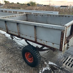 トレーラー　油圧ダンプ　トラクター用　率引タイプ　運搬車　搬送 荷台 牽引　油圧 資材　肥料　トラクター　宮崎　　の画像