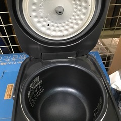 ジャングルジャングル貝塚店　炊飯ジャー　アイリスオーヤマ　黒　ブラック　3合　マイコン炊飯器　極厚火釜　貝塚市　二色浜の画像