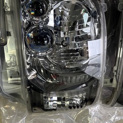 ダークプライム2 ハイエース　純正LEDヘッドライトの画像