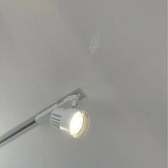 スポットライト　ダクトレールの画像