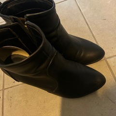 ブーツ24.5の画像