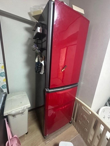 冷蔵庫〈値段完全交渉制〉 引越処分「値段交渉可」】三菱 3ドア冷蔵庫 370L (MR-C37EW-R) ※庫内訳