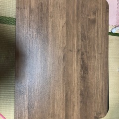 こたつテーブルの画像