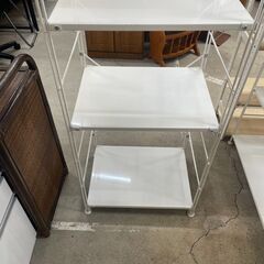 リサイクルショップどりーむ天保山店　No5466 ラック　スチール　白　スリムラック　用途色々🎵　マルチに使える🎵の画像