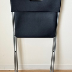 IKEA GUNDE 折り畳みパイプ椅子 ブラックの画像