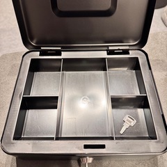 《決定済》簡易金庫 キャッシュボックスの画像