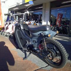 NO.5614　リトルカブ　セル付き　ラットスタイルカスタム　ハンドル　ライト　シート　フェンダーレス　サイドナンバー　ブロックタイヤ　マットグレー　☆彡の画像