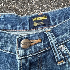 Wrangler Classic Blue Denim Jeansの画像