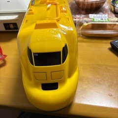 おでかけプラレールケース（お菓子つき）の画像