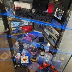 バックミラー、ブルーLED付き高級ガラスショーケースの画像