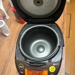 炊飯器の画像